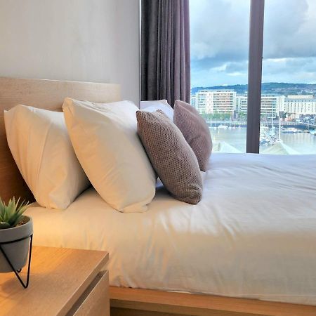 شقة Pass The Keys Stunning Penthouse With Balcony Sunset Views بلفاست المظهر الخارجي الصورة