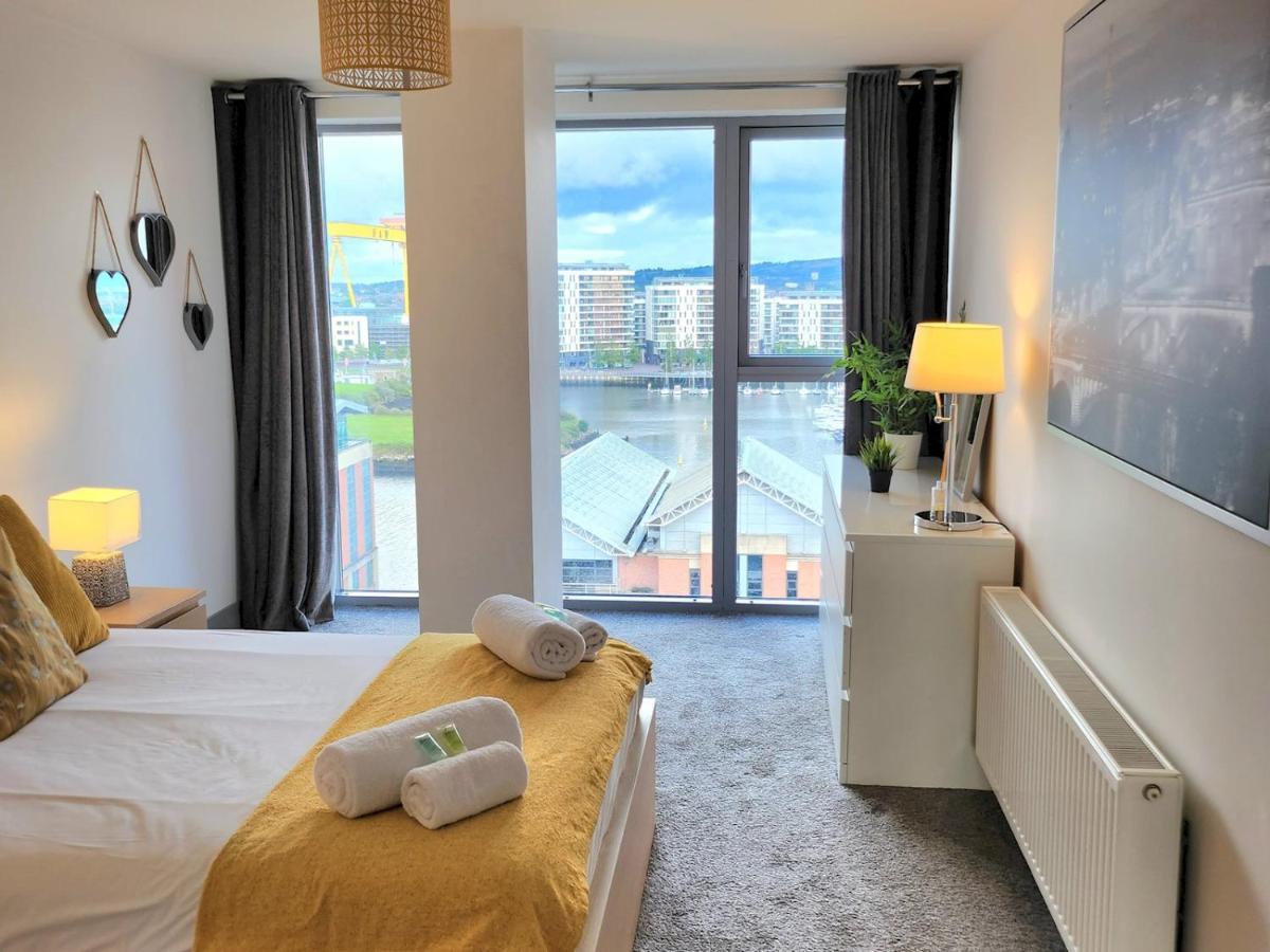 شقة Pass The Keys Stunning Penthouse With Balcony Sunset Views بلفاست المظهر الخارجي الصورة