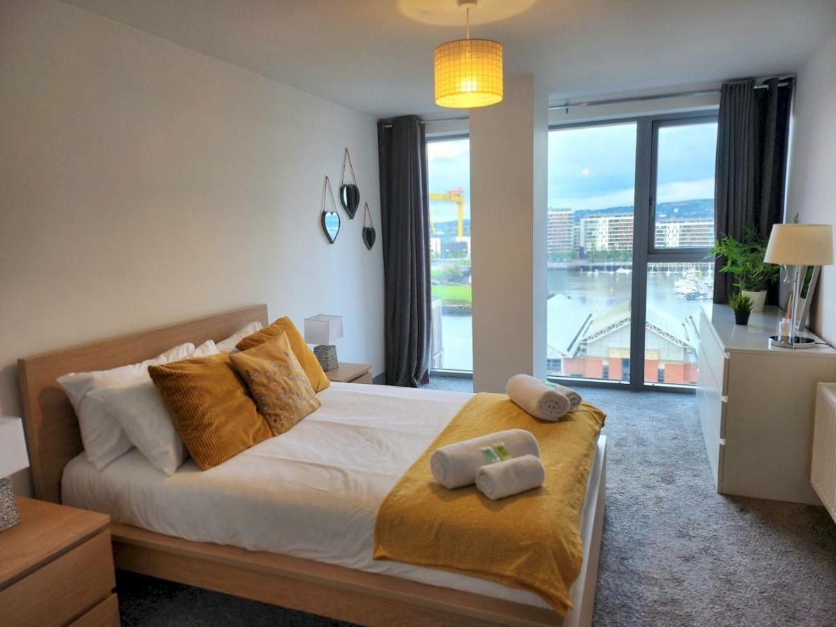 شقة Pass The Keys Stunning Penthouse With Balcony Sunset Views بلفاست المظهر الخارجي الصورة